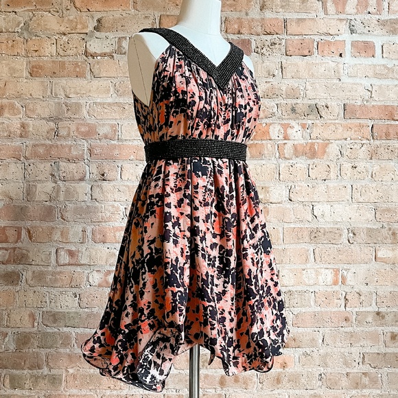 Abstract Print Dress with Beaded Detail - Picture 4 of 16